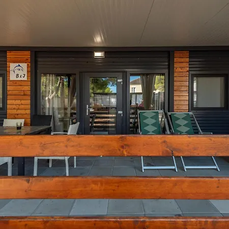 Awesome In With Wifi * Privlaka (Zadar)